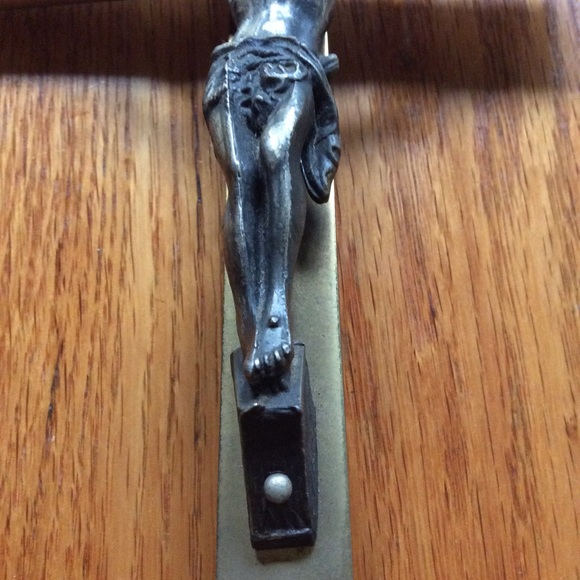 Vintage Church Altar Brass Crucifix - Picture 9 of 16